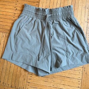 Lightweight Abercrombie and fitch shorts